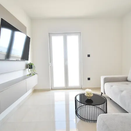 Blue Pearl Exclusive - First Row To The Sea With Spa, Znjan Beach,1st Floor Appartement *