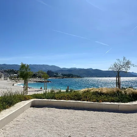 Blue Pearl Exclusive - First Row To The Sea With Spa, Znjan Beach,1st Floor Appartement Split