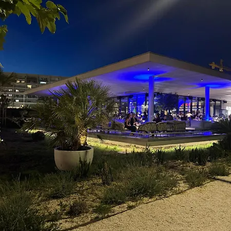 Blue Pearl Exclusive - First Row To The Sea With Spa, Znjan Beach,1st Floor Split